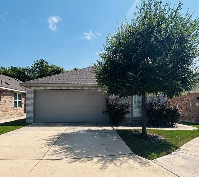 1303 Bear Peak Ln - Photo 1