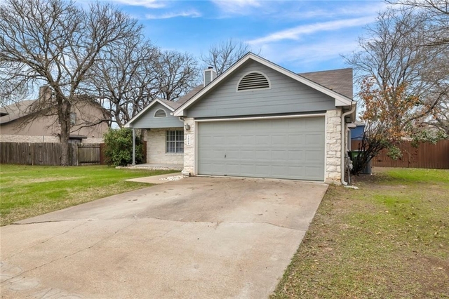 1808 Sylvia Ln - Photo 1