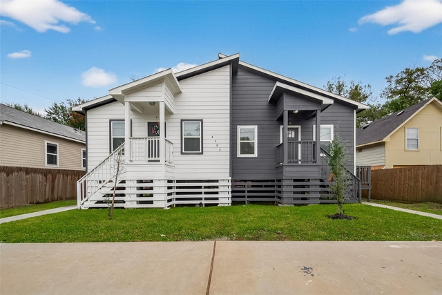 4302 Hirsch Road - Photo 1