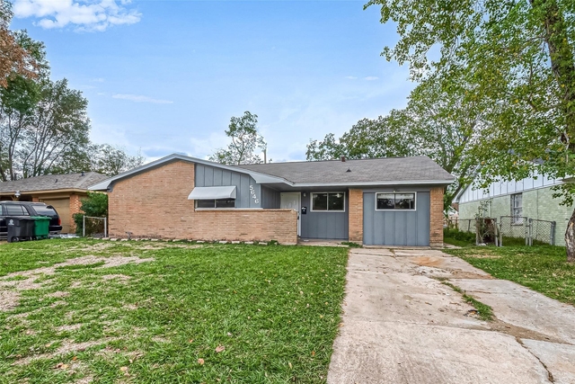 5646 Cedarburg Drive - Photo 1