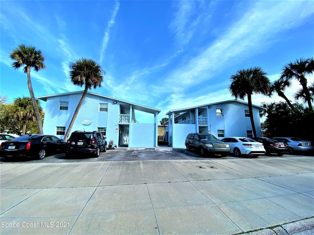 304 Buchanan Avenue - Photo 1