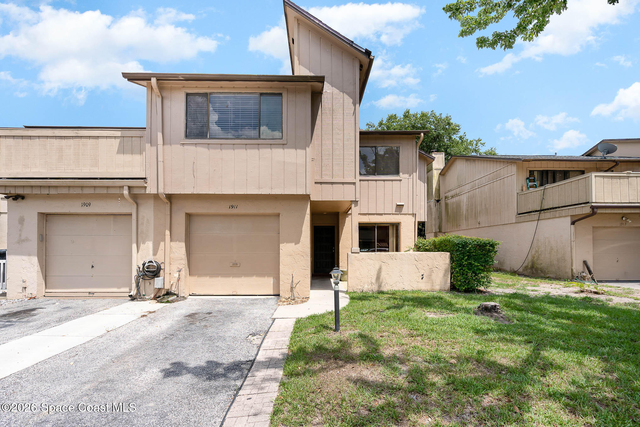 1911 Cashew Courtway - Photo 1