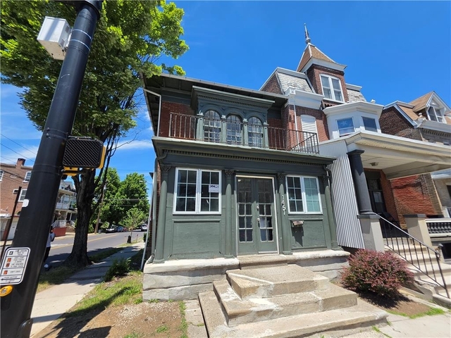 1451 W Turner Street - Photo 1