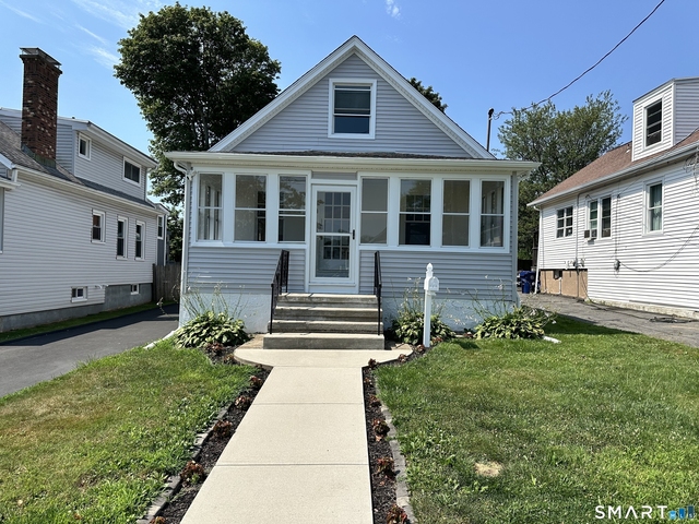 128 Grove Place - Photo 1
