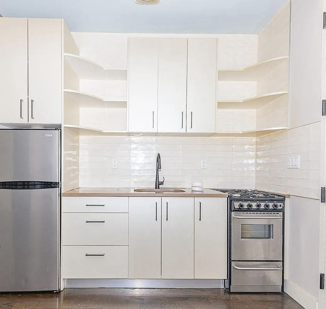 854 Greene Avenue - Photo 1