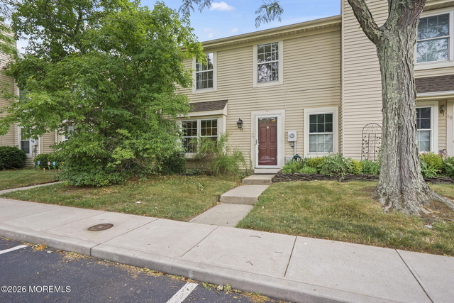 17 Alameda Court - Photo 1