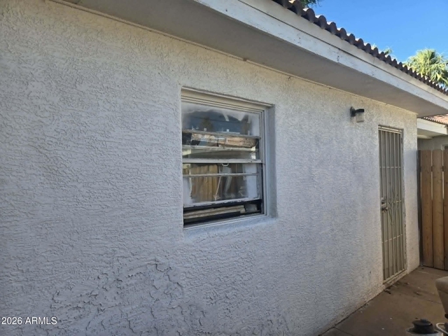 909 N Kadota Avenue - Photo 1