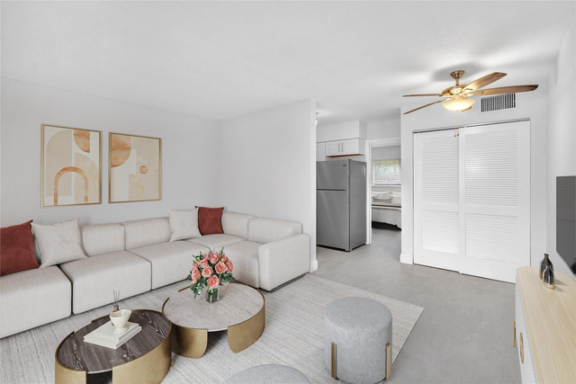 1101 Ne 18th Avenue - Photo 1