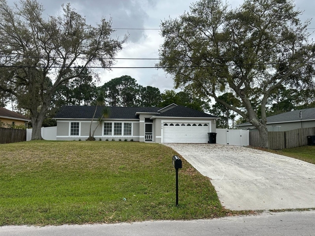 2150 Sw Biella Avenue - Photo 1