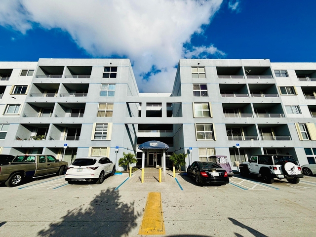 8201 Nw 8th Street - Photo 1