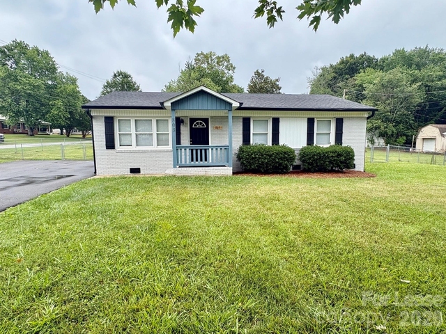 803 Robinson Road - Photo 1