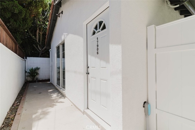 17906 Califa Street - Photo 1