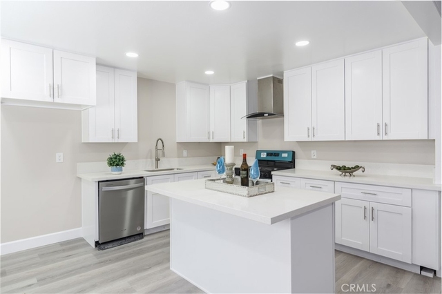 1344 W Vesta - Photo 1