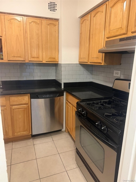 67-41 Burns Street - Photo 1