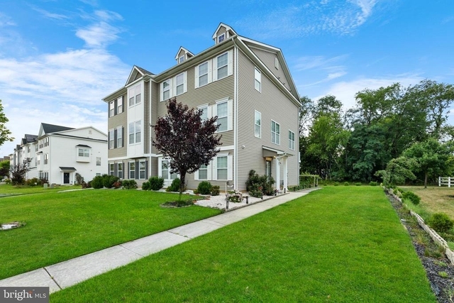 42 Mountie Lane - Photo 1