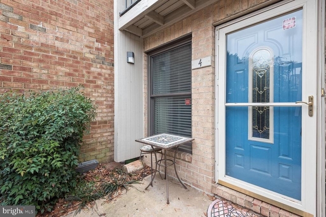 4 Dudley Court - Photo 1