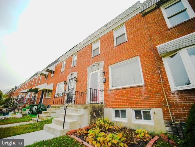 4011 Balfern Avenue - Photo 1