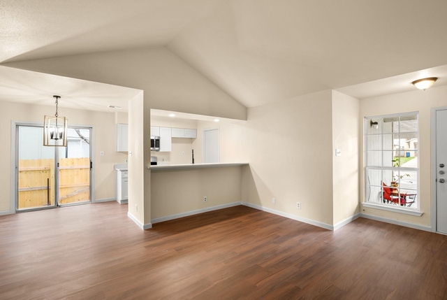 10711 Lanshire Dr - Photo 1