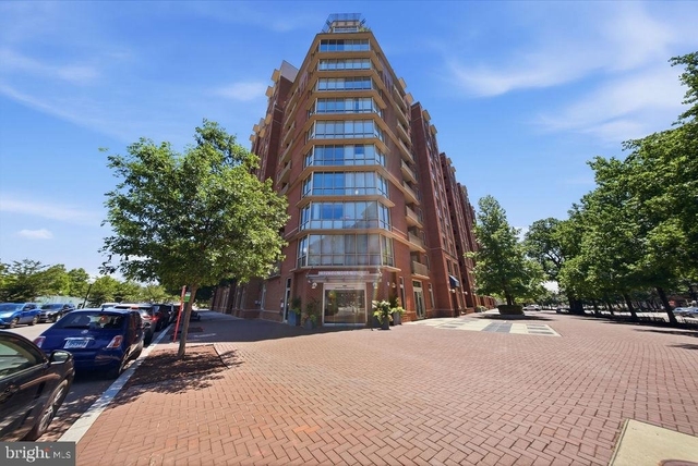 1000 New Jersey Avenue Se - Photo 1