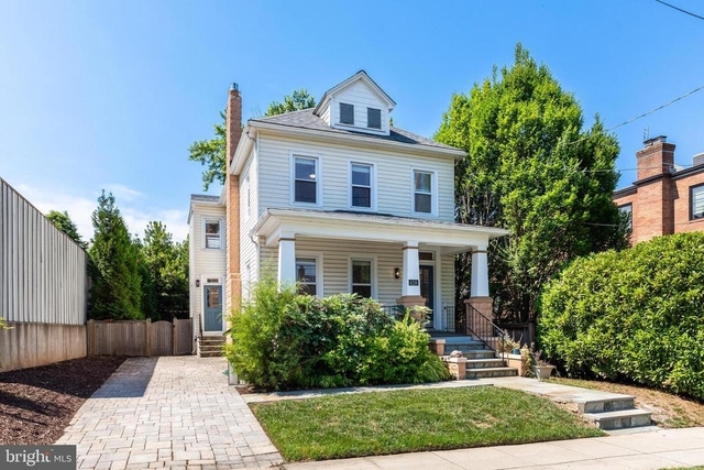 4226 Ellicott Street Nw - Photo 1