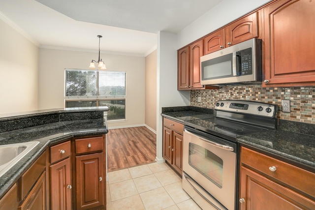 6000 Shepherd Mountain Cv - Photo 1