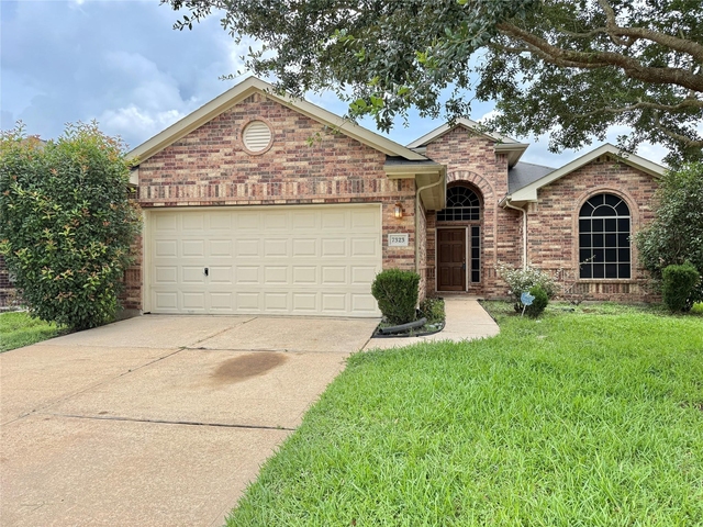 7323 Boerne Creek Drive - Photo 1