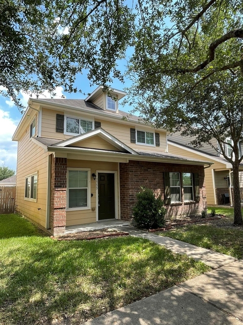 1755 Nichole Woods Drive - Photo 1