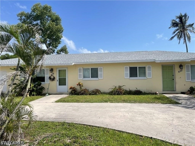 632 108th Avenue N - Photo 1