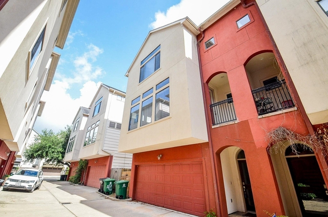 408 Parker Street - Photo 1