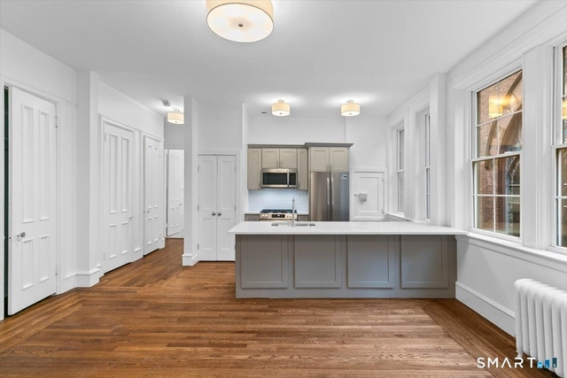 284 Orange Street - Photo 1