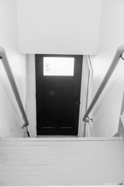 162 Hobart Street - Photo 1