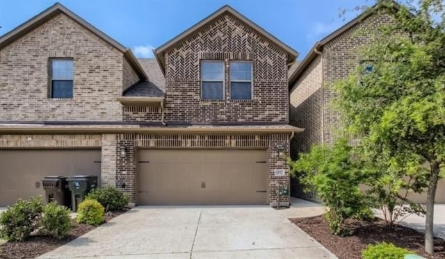 4552 Titus Circle - Photo 1