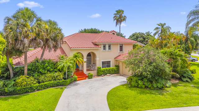 12715 Kingsway Road - Photo 1