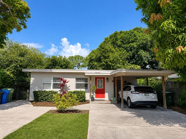 1437 Nw 4th Avenue - Photo 1