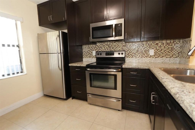 2987 Nw 110th Avenue - Photo 1