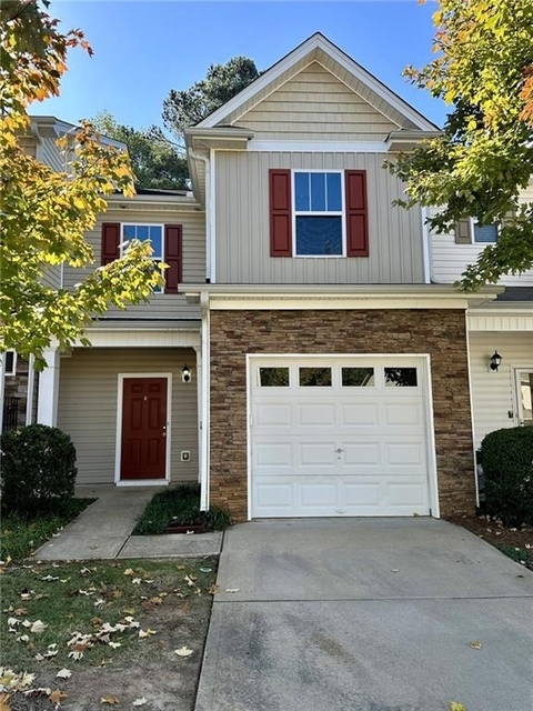 538 Oakside Place - Photo 1