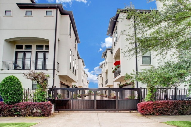 1851 Dart Street - Photo 1