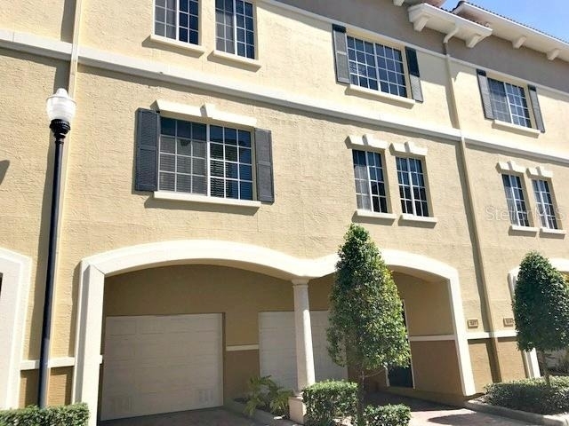 105 S Sherrill Street - Photo 1