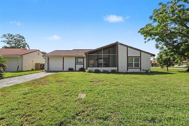 10157 Bluff Court - Photo 1