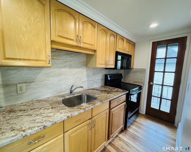 52 Howard Avenue - Photo 1