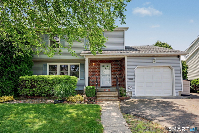 275 York Street - Photo 1