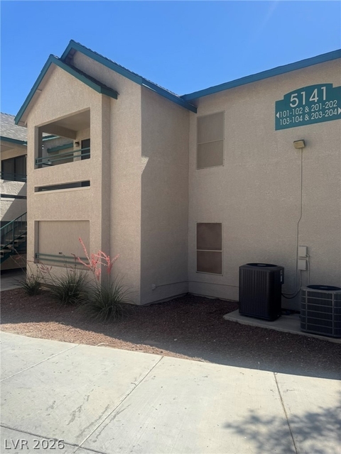 5141 Lindell Road - Photo 1