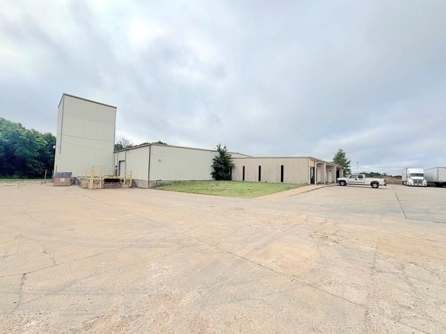 42405 Westech Road - Photo 1