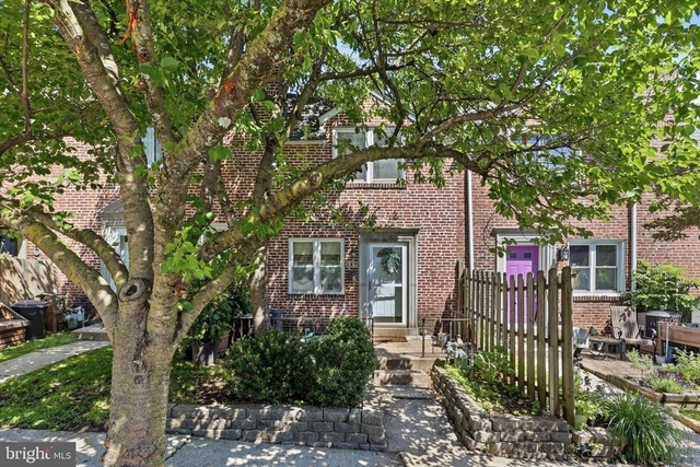 107 Plant Avenue - Photo 1