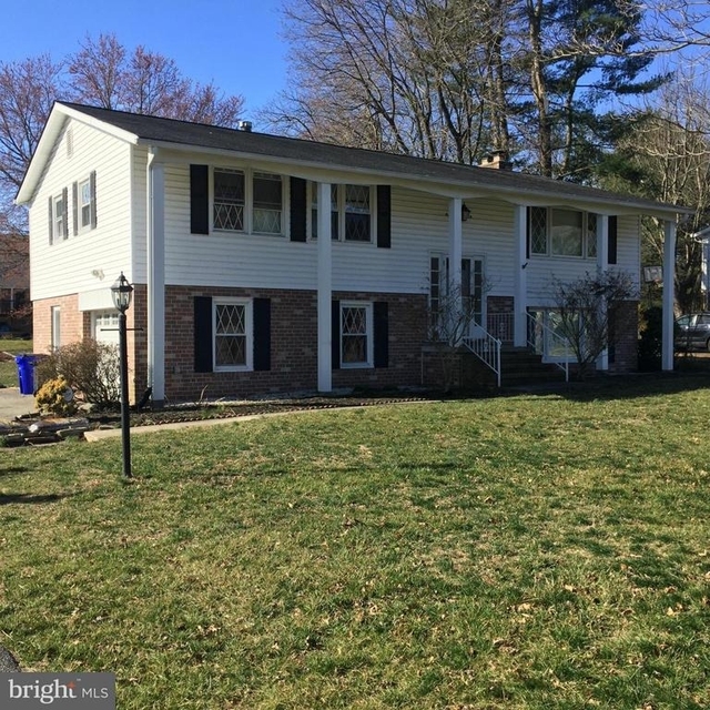 9221 W Stayman Drive W - Photo 1
