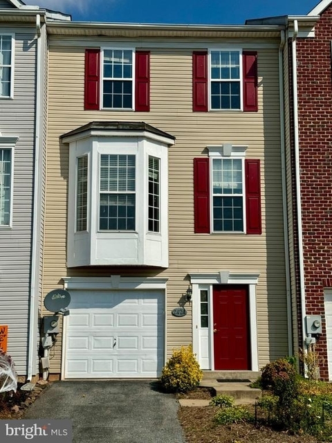 2424 Wynfield Court - Photo 1