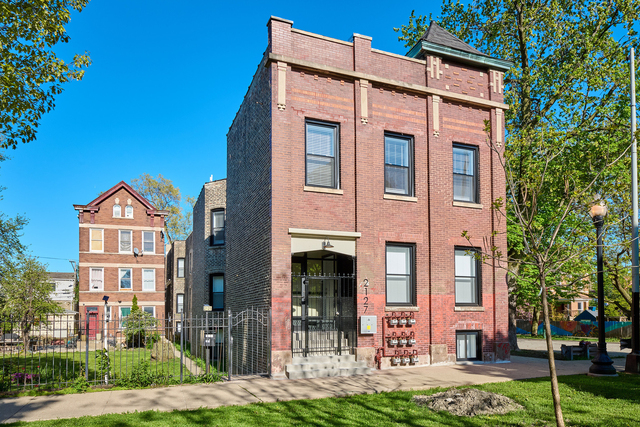 2127 S Marshall Boulevard - Photo 1
