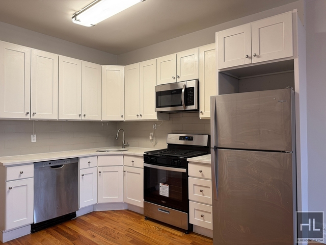 7 Avenue - Photo 1