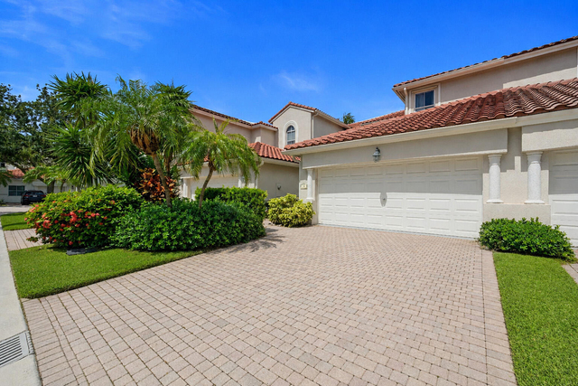 1384 Harbor View W - Photo 1