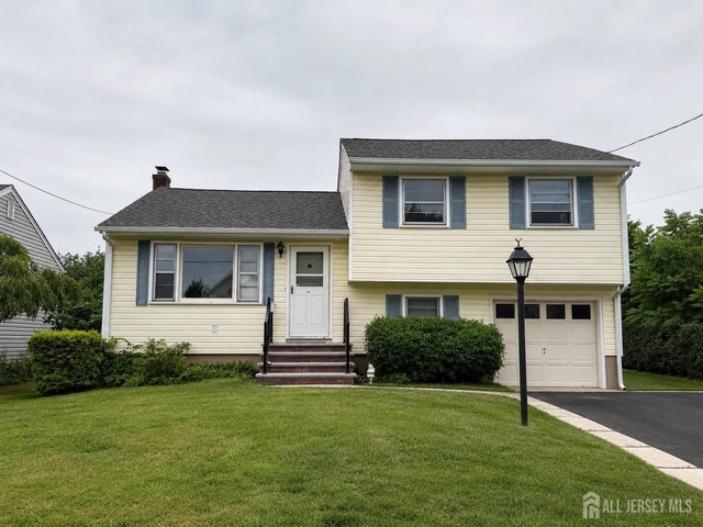 304 Fairlamb Avenue - Photo 1
